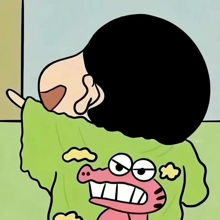 Hình ảnh Shin cute mặc đồ khủng long xanh nhìn trăng