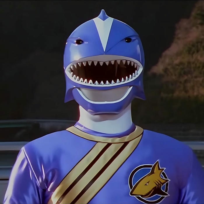 Hình ảnh avatar siêu nhân xanh dương mũ cá mập