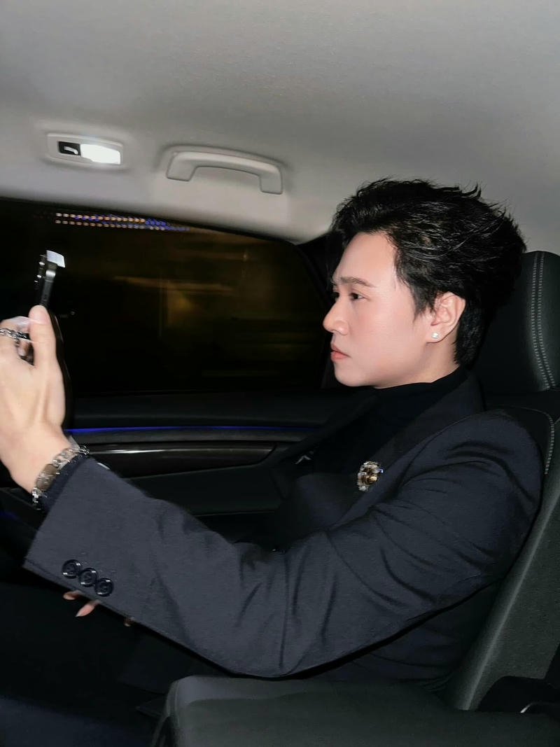 Hình ảnh đời thường phù hợp nền điện thoại Vương Anh Tú