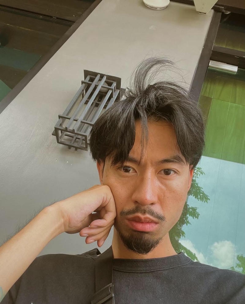 Hình nền Đen Vâu đẹp trai ánh mắt sâu lắng tự nhiên