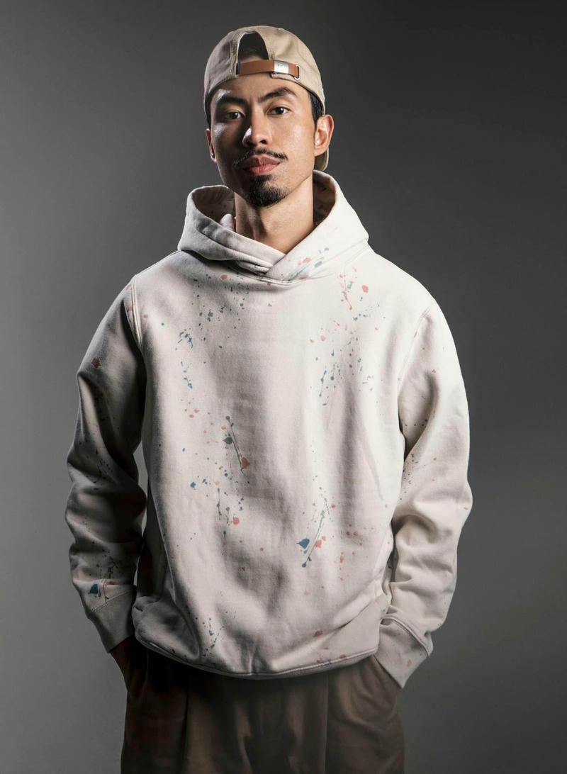 Hình nền Đen Vâu đẹp trai với ánh nhìn sâu lắng