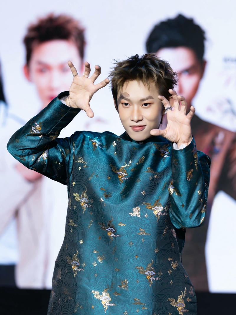 Hình nền Kay Trần đẹp trai thu hút mọi ánh nhìn