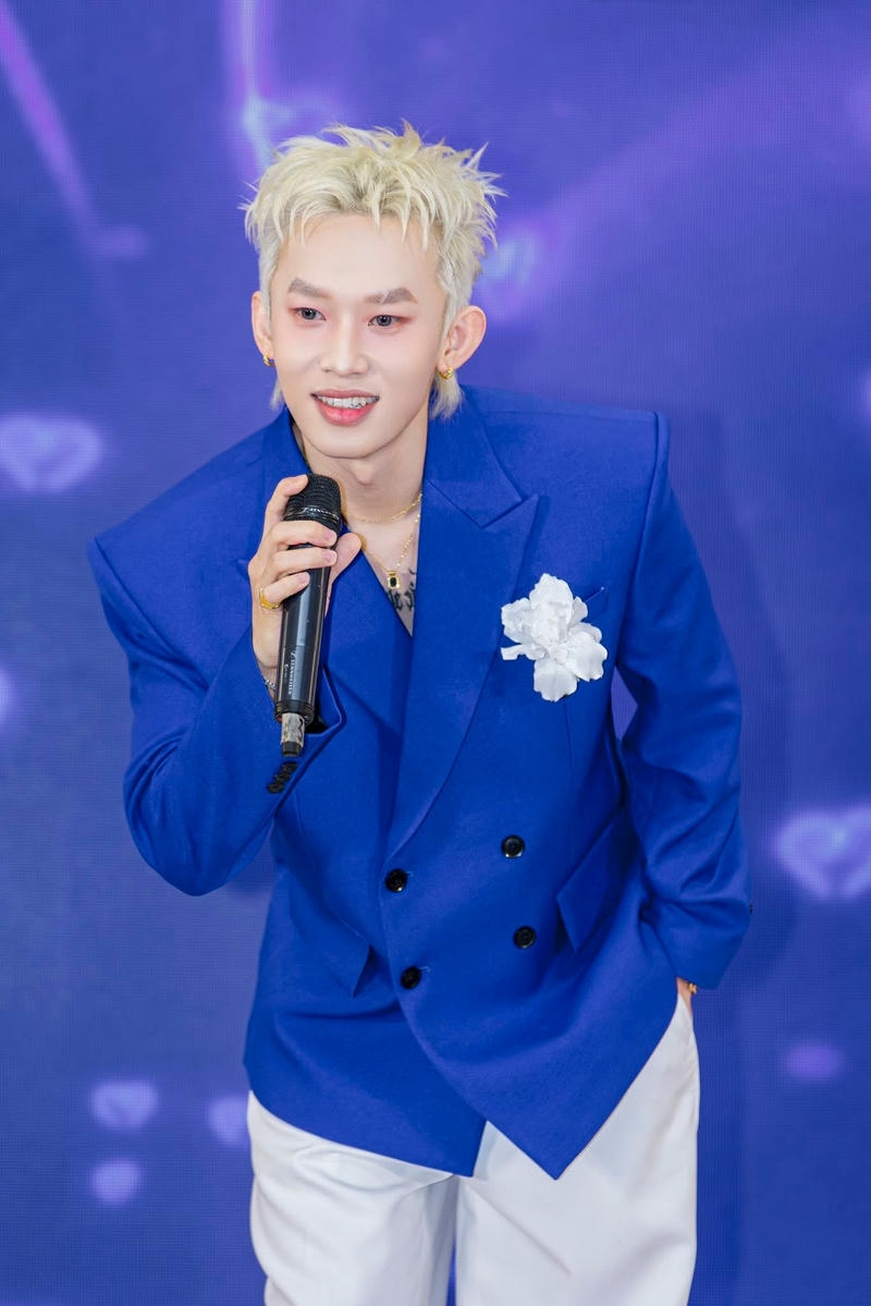 Hình nền Kay Trần phù hợp làm avatar cá nhân