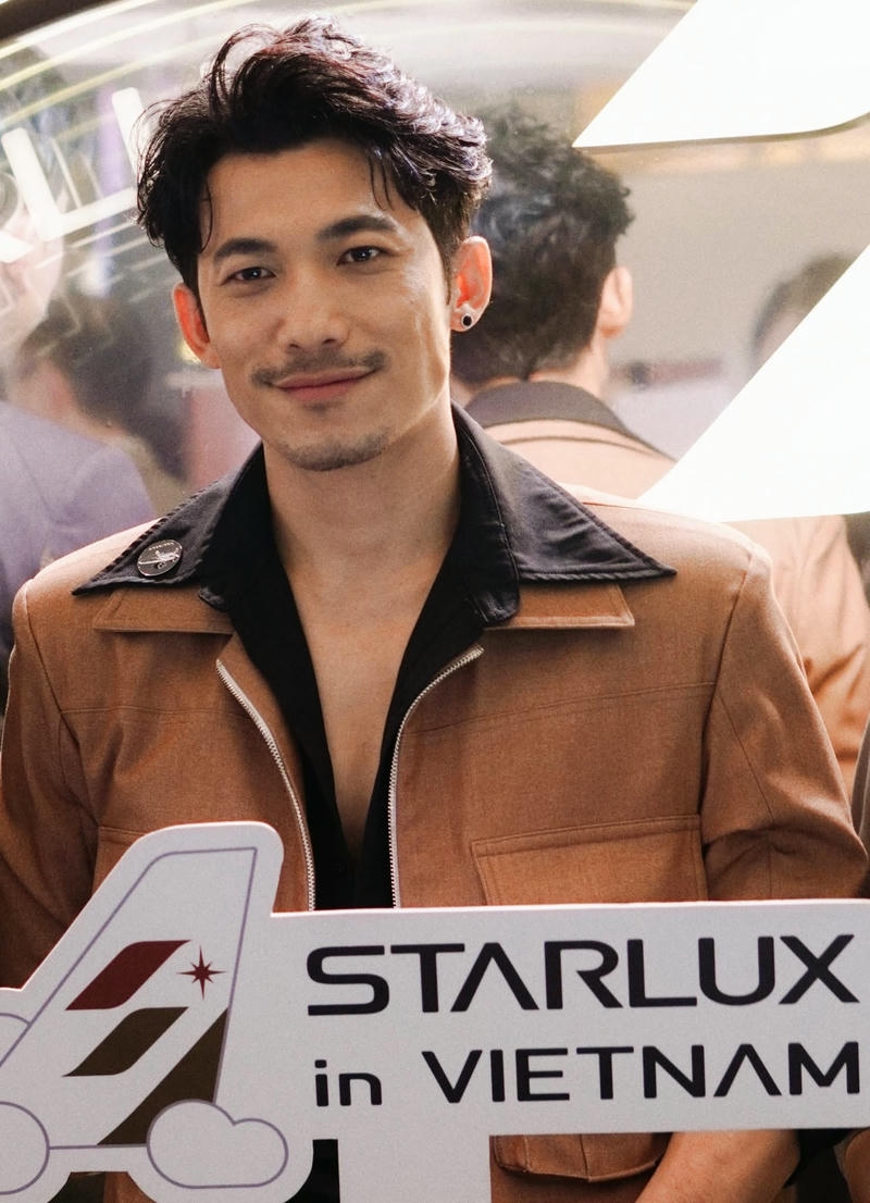 Hình nền Liên Bỉnh Phát góc chụp gần đầy ấn tượng