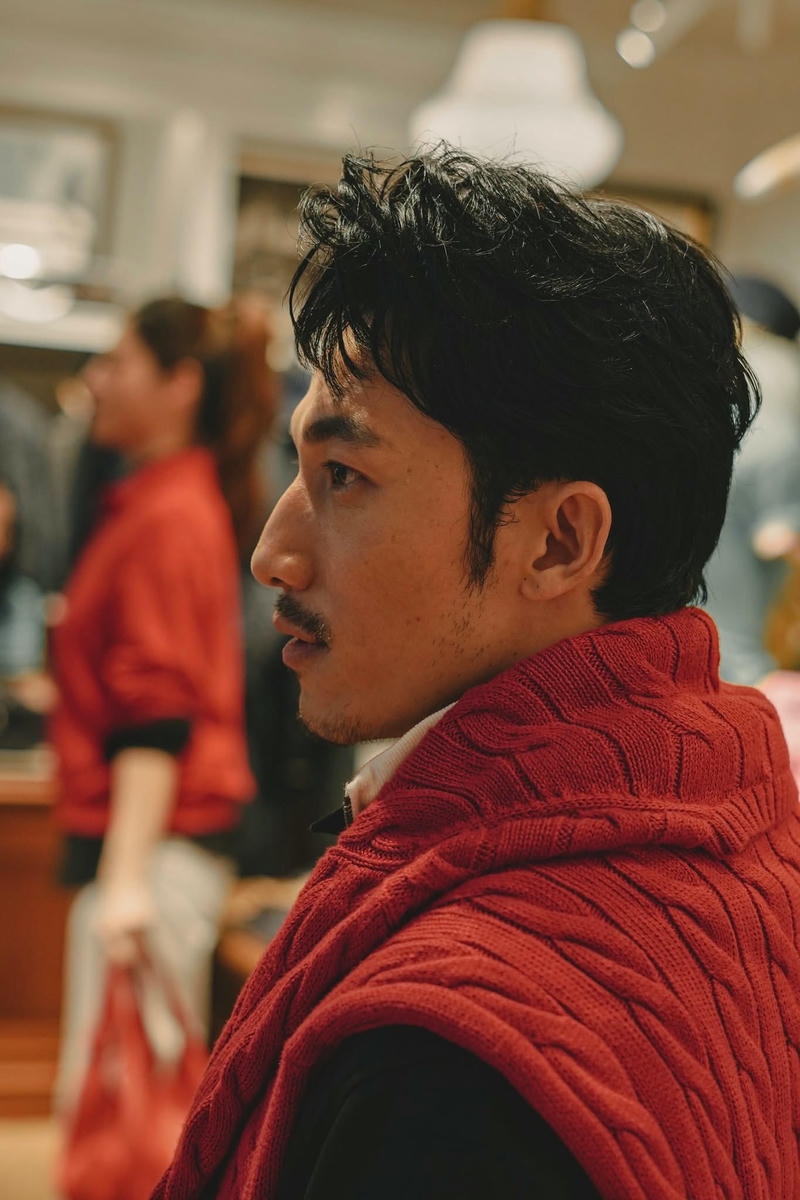 Hình nền Liên Bỉnh Phát phong cách tối giản hiện đại