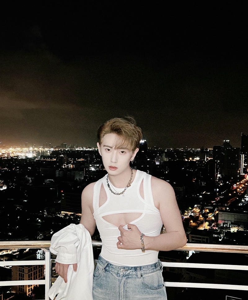 Khoảnh khắc chàng trai trẻ phong cách Hàn Quốc trong bộ ảnh hot boy