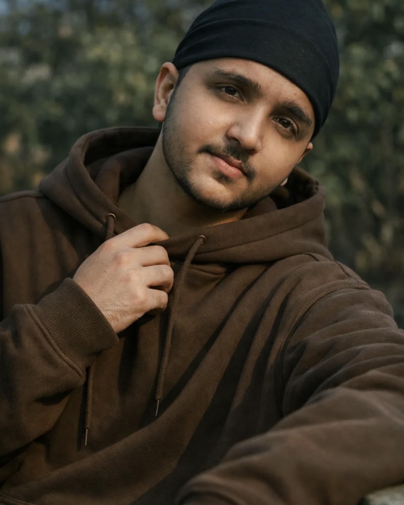 Nam nhân Ấn Độ khí chất mạnh mẽ