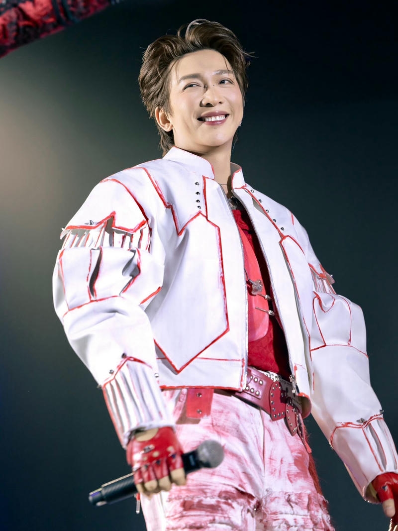 Nụ cười nhẹ nhàng hình nền Tăng Phúc đẹp trai