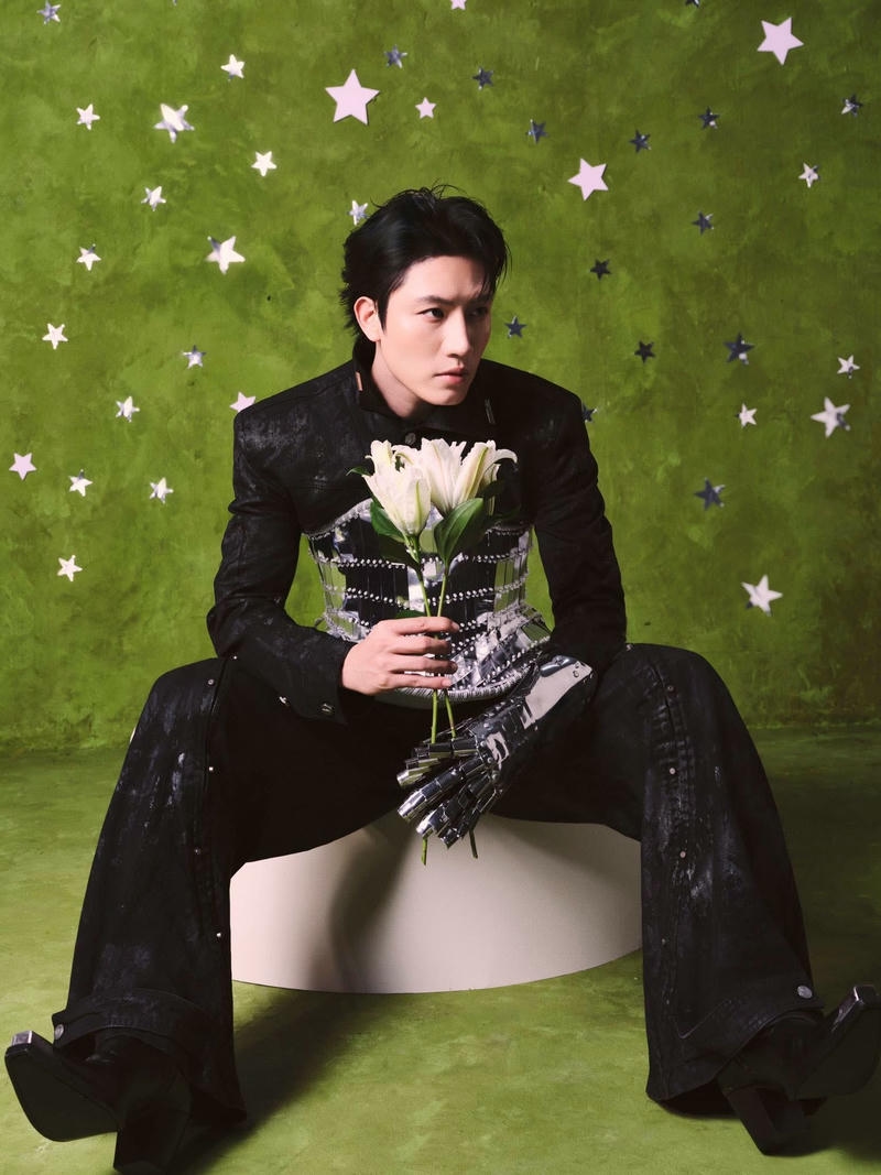 Phong cách cá tính với hình nền Anh Tú Voi Bản Đôn