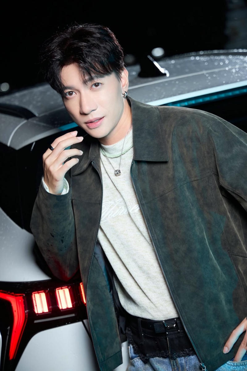 Phong thái tự tin hình nền ST Sơn Thạch cực chất