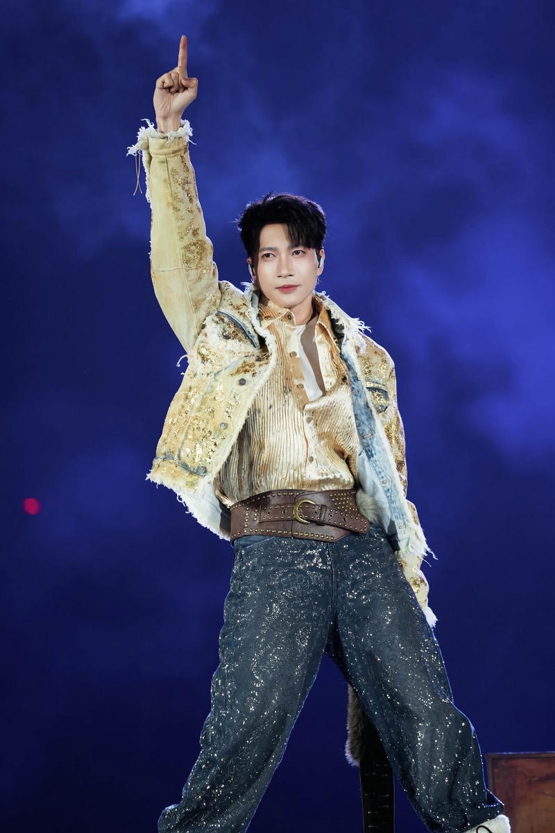 Thần thái ngầu ST Sơn Thạch cực kỳ cuốn hút