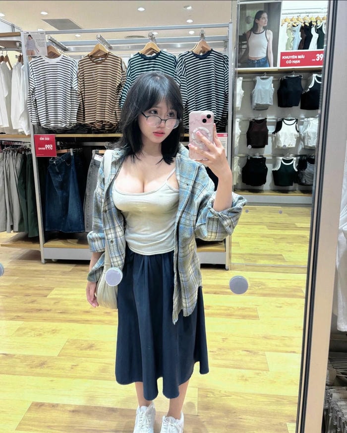 thần sắc cuốn hút hình ảnh gái ngon