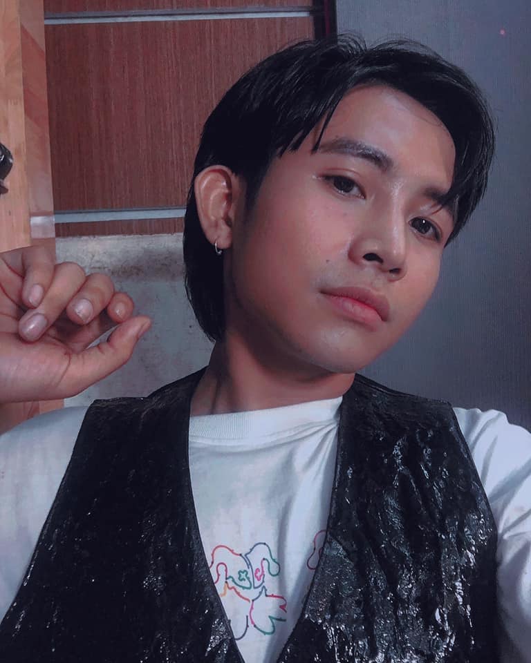 Hình ảnh đời thường đơn giản hợp làm nền Ricky Star