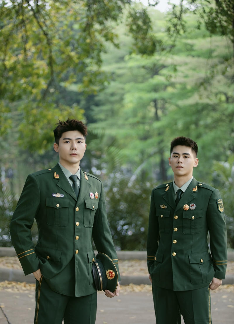 Hình ảnh quân nhân đẹp trai làm avatar