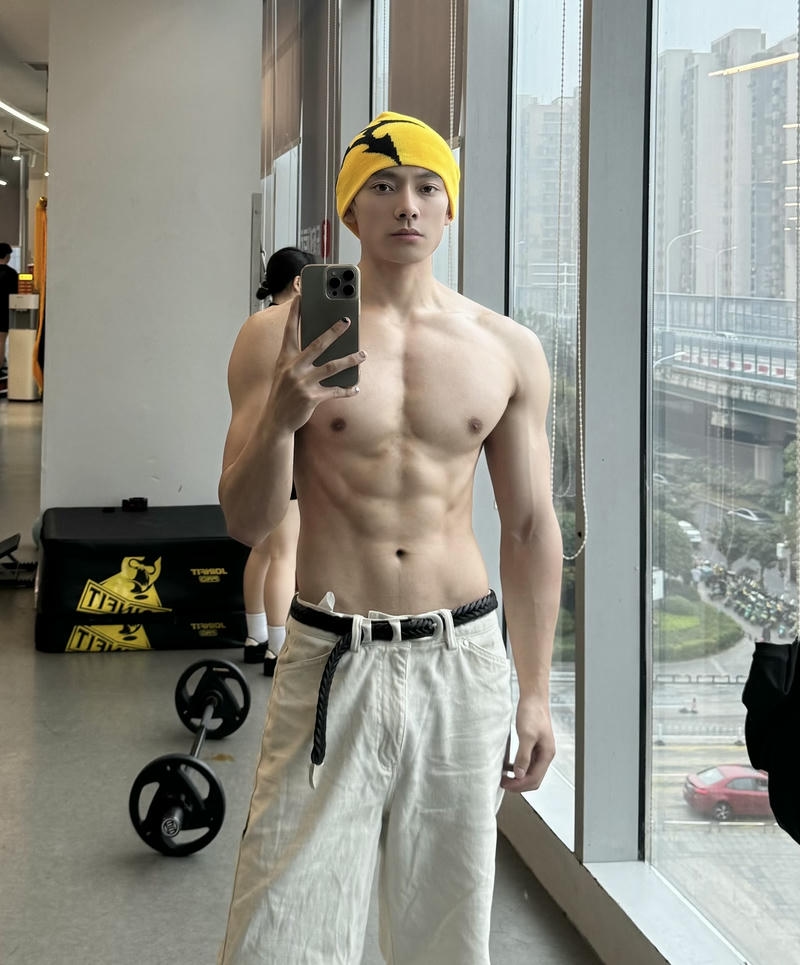 Hình ảnh trai 6 múi cực đẹp rõ nét