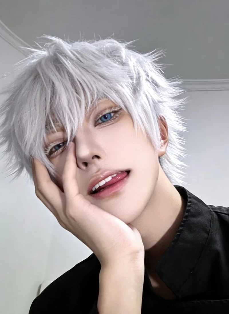 Hình cosplay Gojo Satoru phong cách hiện đại