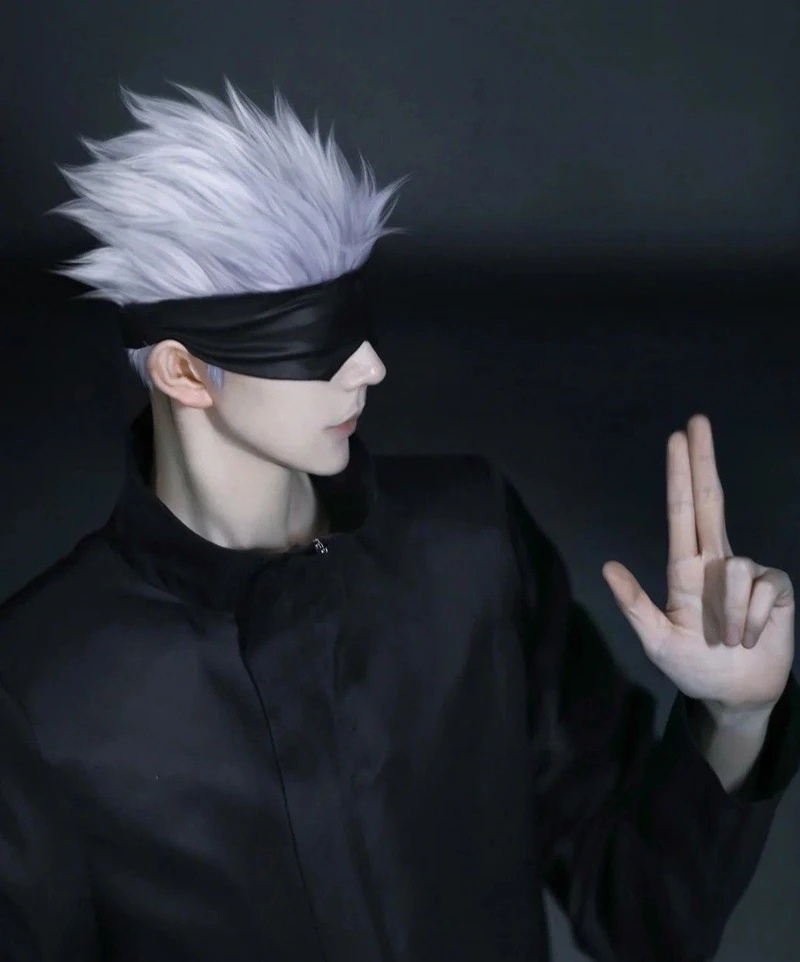 Hình cosplay Gojo Satoru phong cách mạnh mẽ hot trend