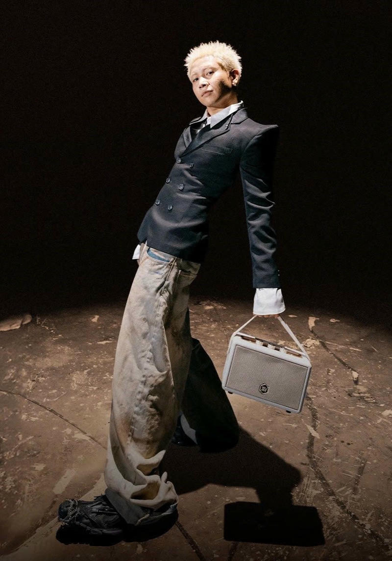 Khoảnh khắc nhìn xa tạo chiều sâu hình nền Ricky Star