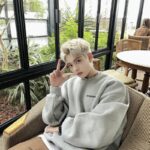 Nam giới điển trai trong không gian mở