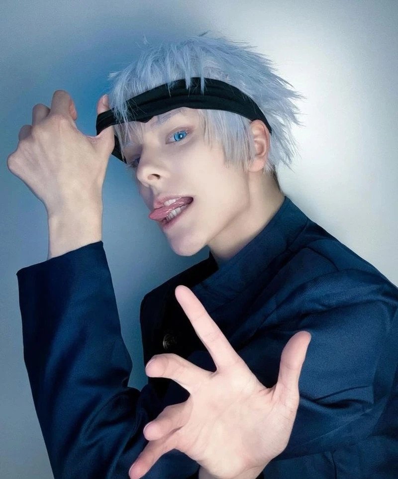 Sáng bừng hình ảnh Gojo cosplay đẹp trai đầy cuốn hút