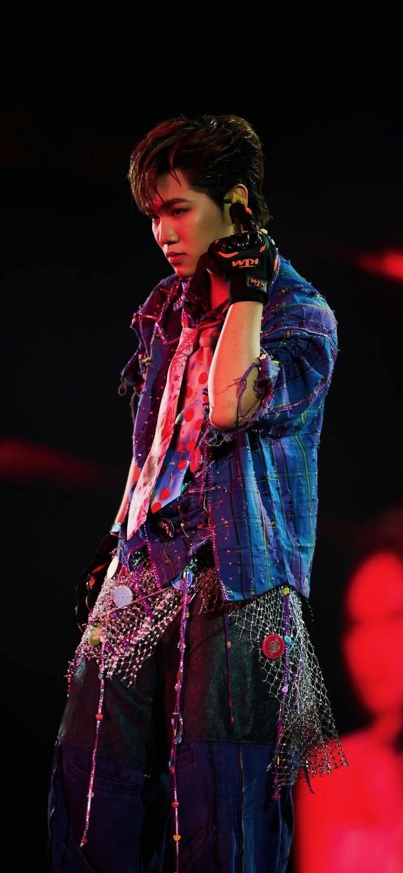 ảnh nền Captain Boy bùng nổ khí chất một ngôi sao