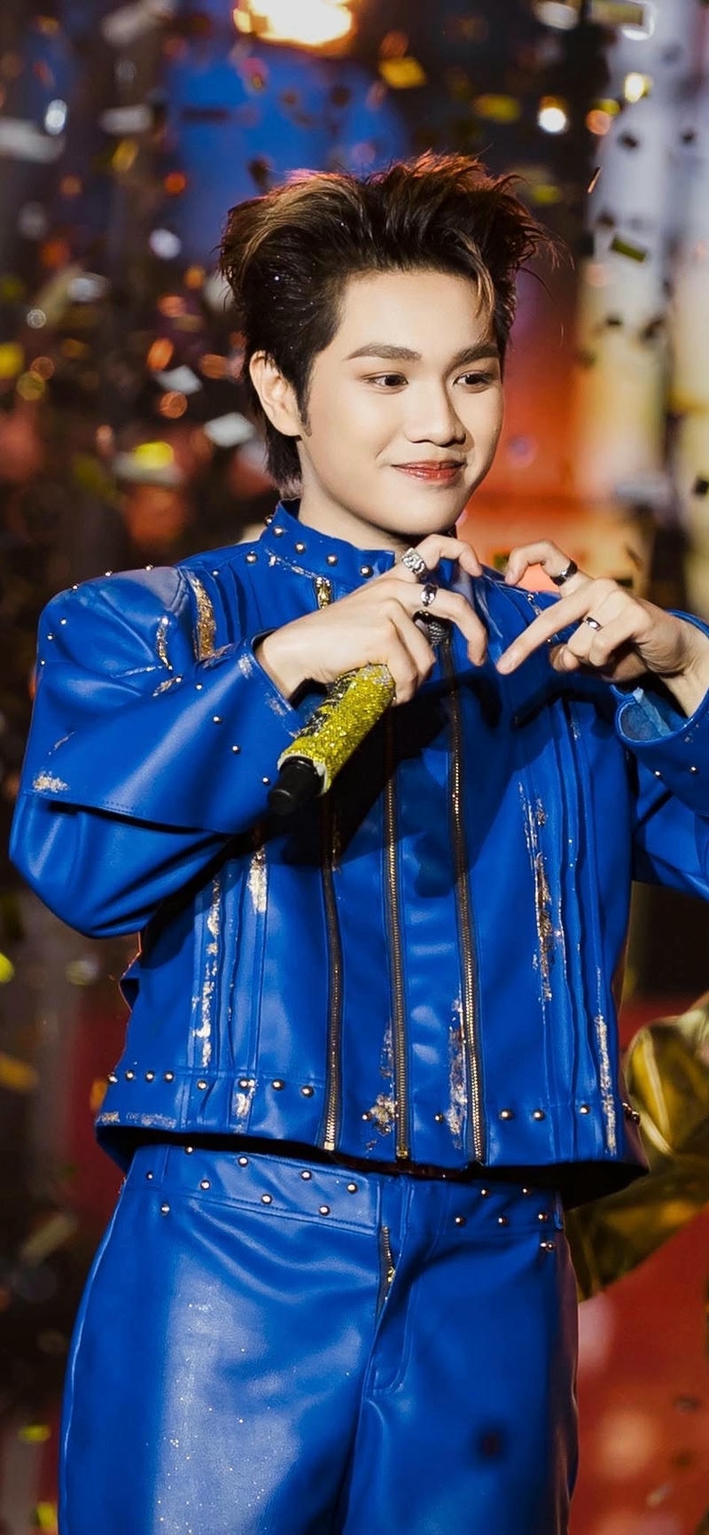 ảnh nền Captain Boy tươi mới tràn đầy năng lượng