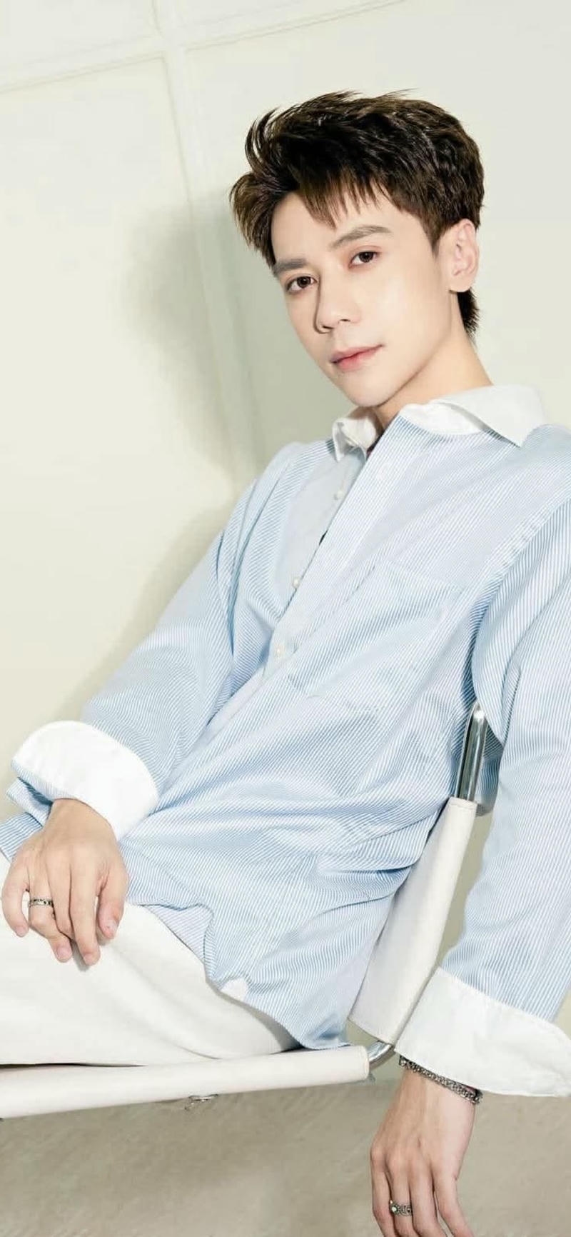 ảnh nền Quang Hùng MasterD khung cảnh ánh đèn đẹp