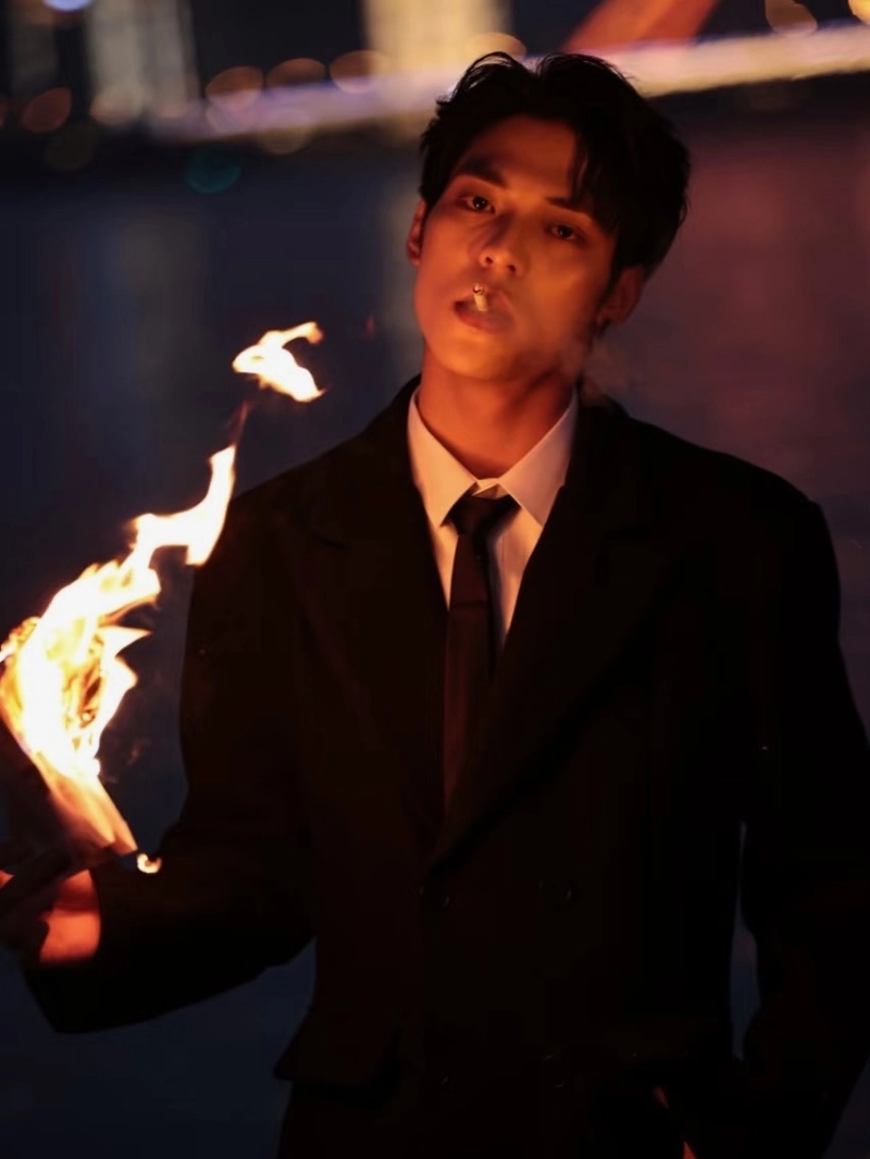 ảnh sad boy lạnh lùng phong cách ngầu đầy bí ẩn