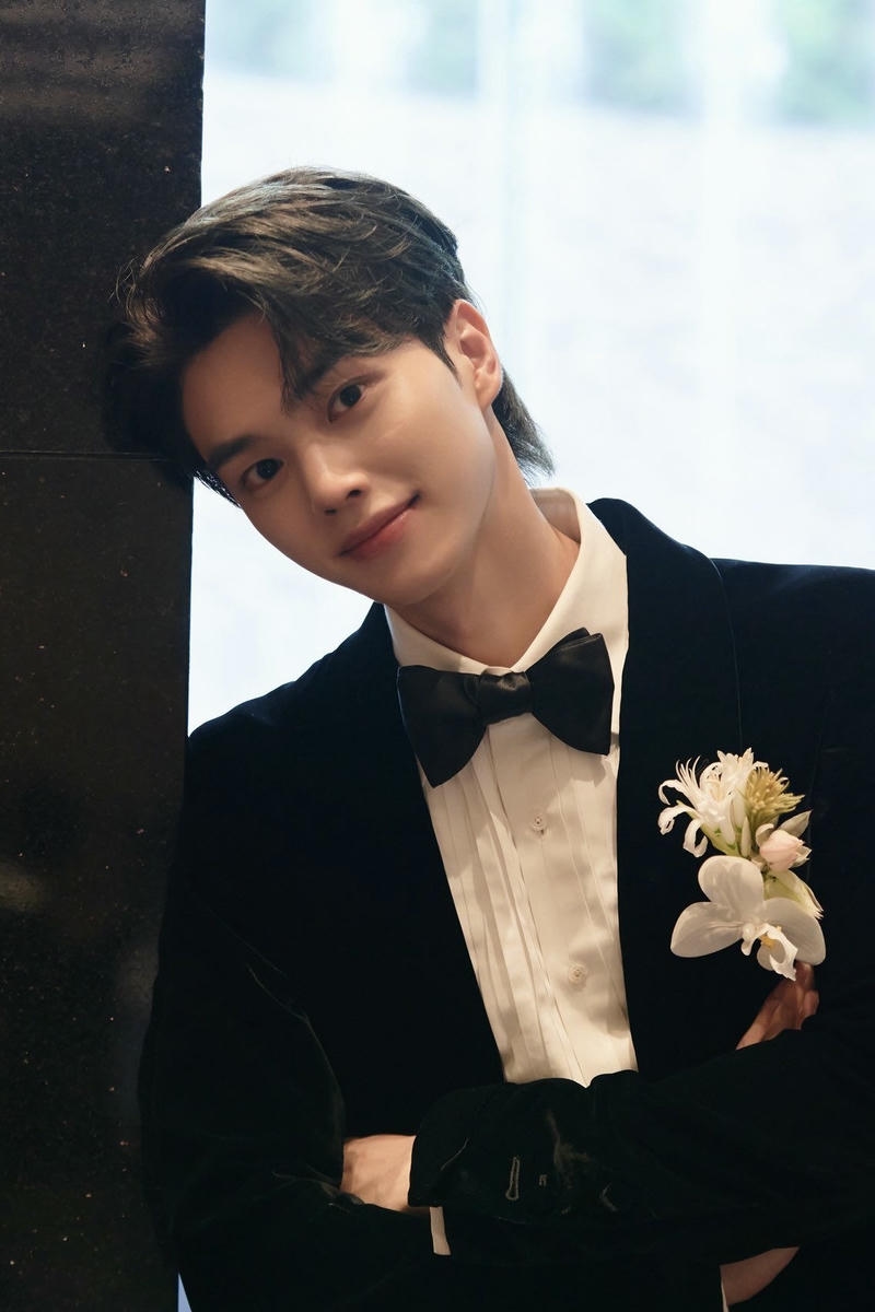 ảnh trai Hàn Quốc tạo dáng đẹp trai