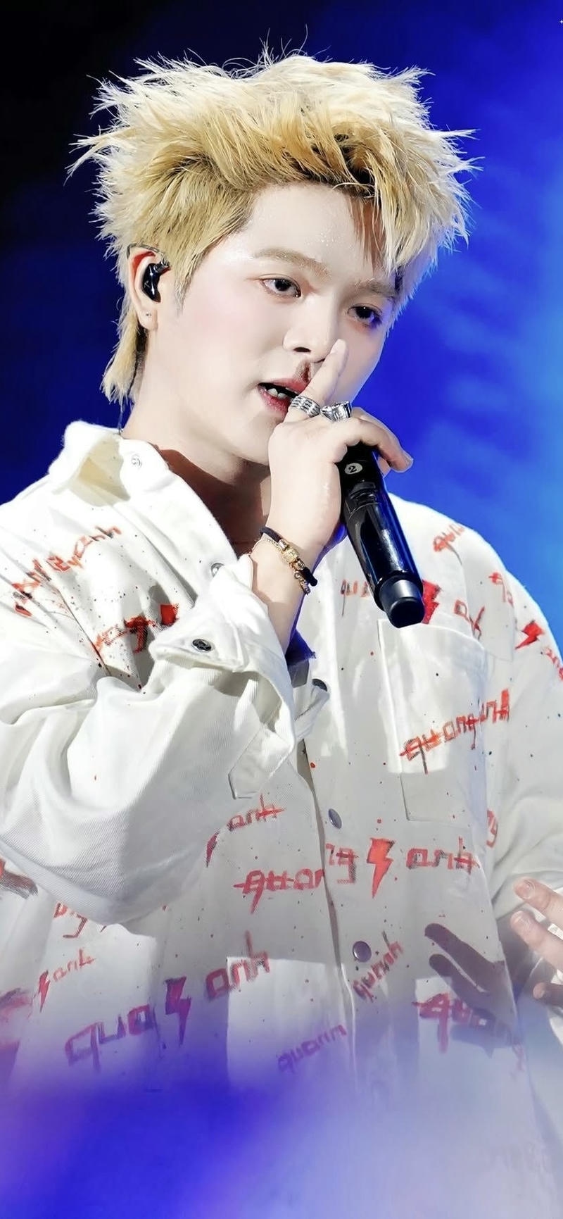 hình Rhyder chụp cận mặt làm màn hình nền