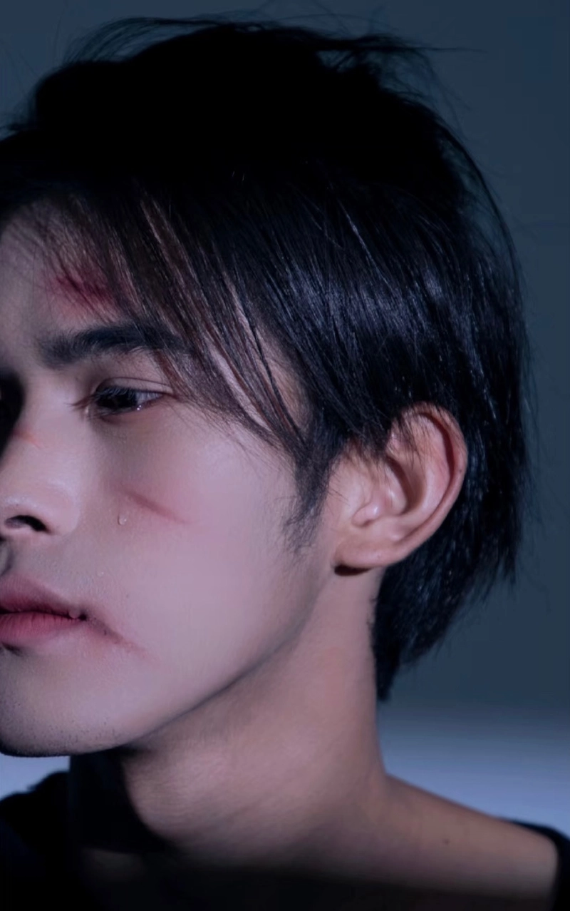 hình ảnh nam buồn cô đơn lặng câm