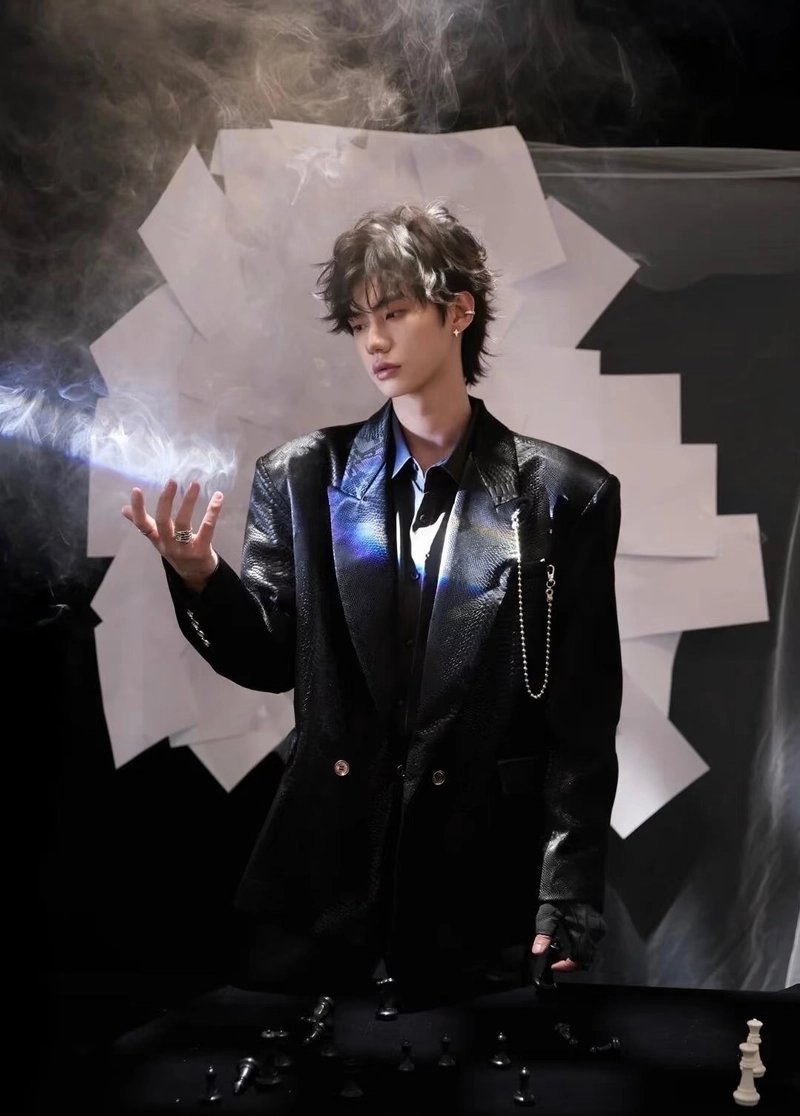 hình ảnh sad boy lạnh lùng ảo diệu trong khói