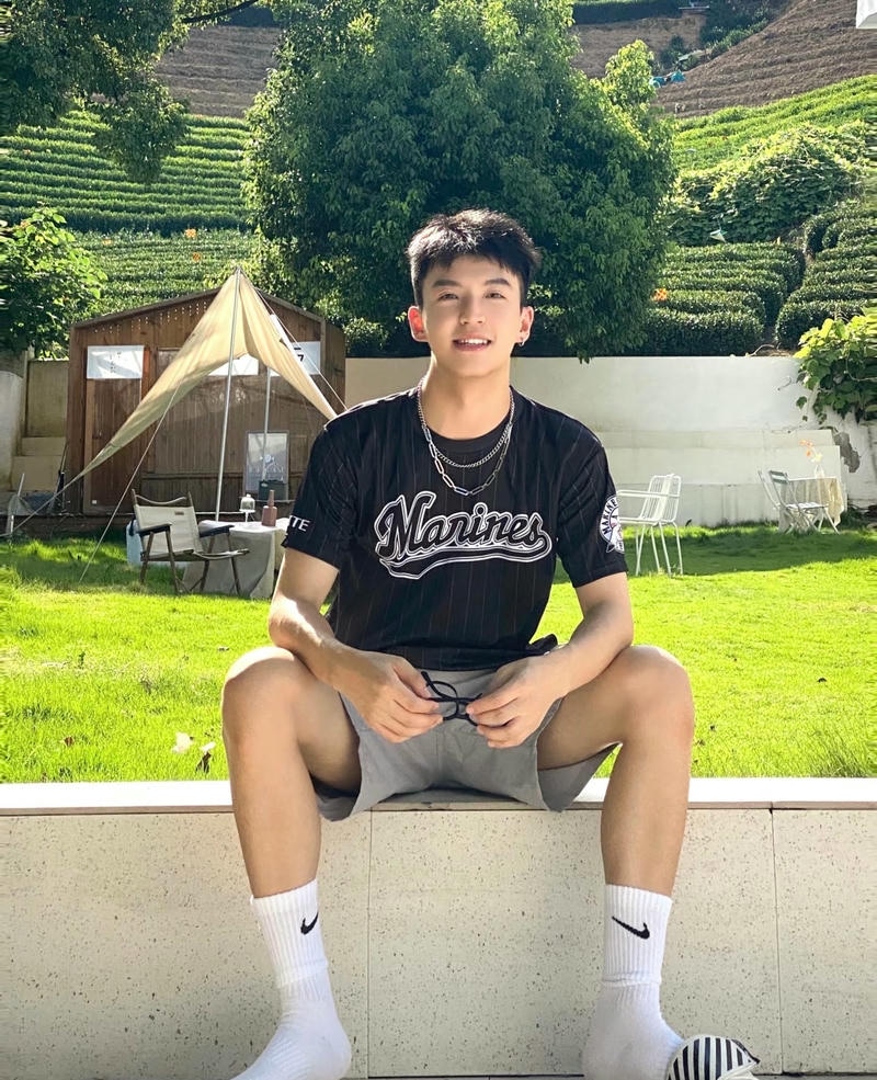 hình ảnh trai đẹp trung quốc ban ngày