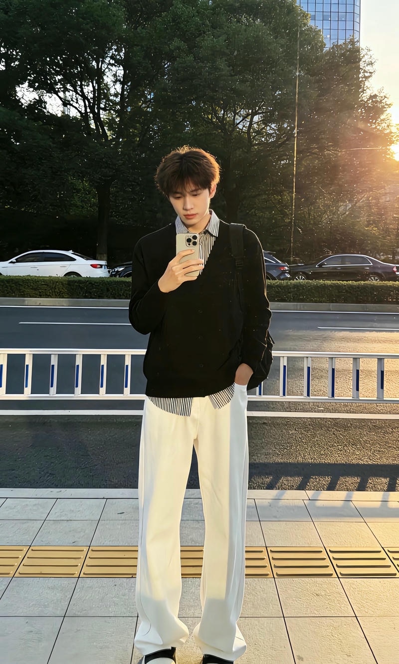 hình ảnh trai đẹp trung quốc selfie trước gương