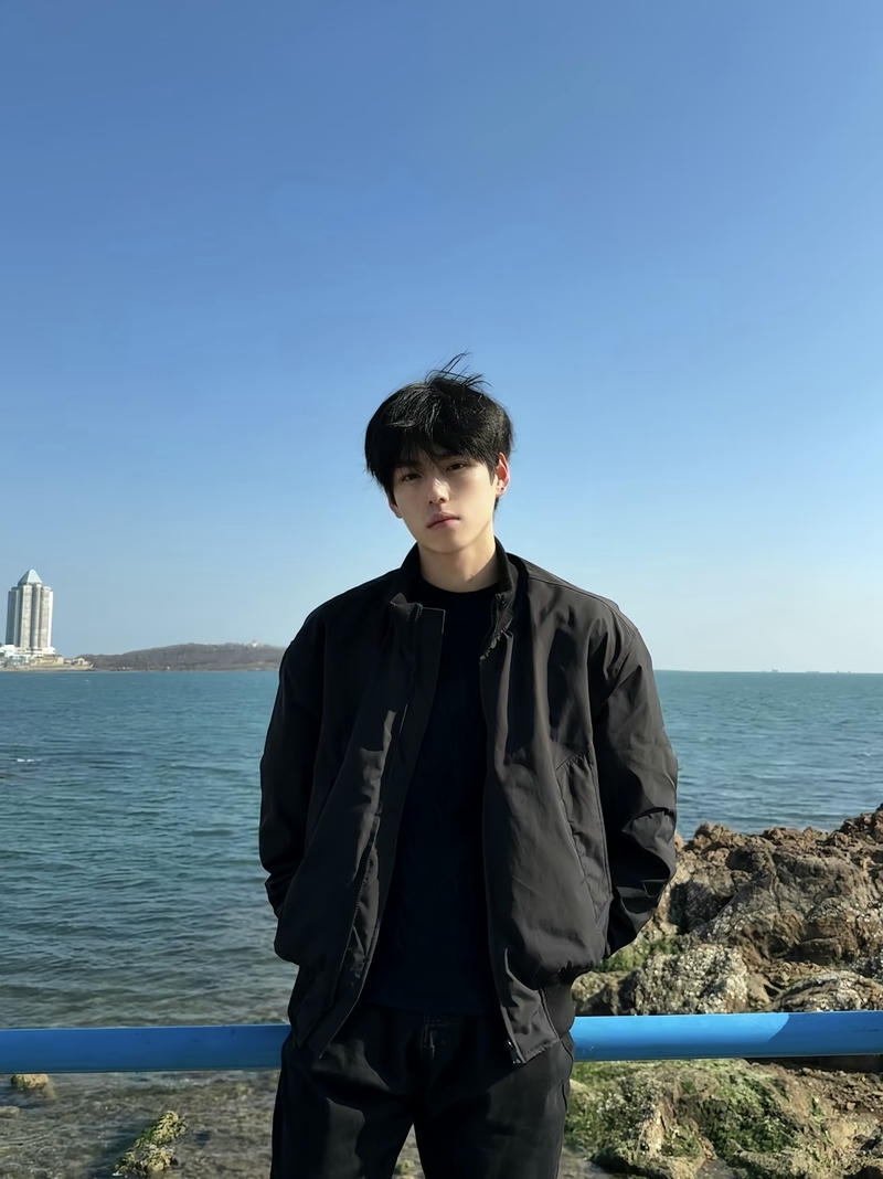 hình ảnh trai douyin phong cách cá tính hiện đại