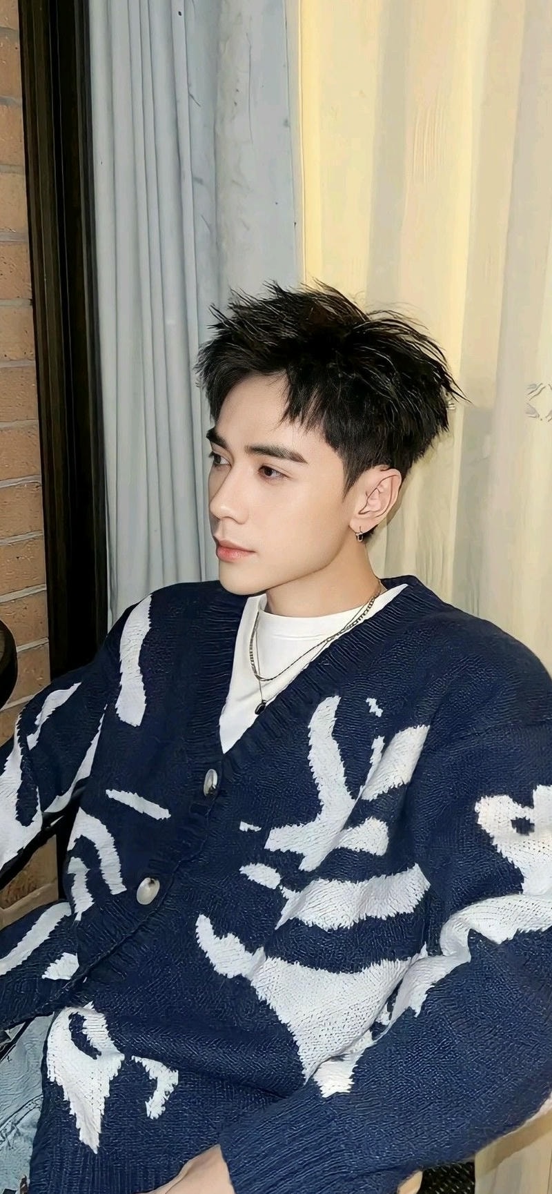 hình nền Quang Hùng MasterD màu sắc hài hòa dễ chịu