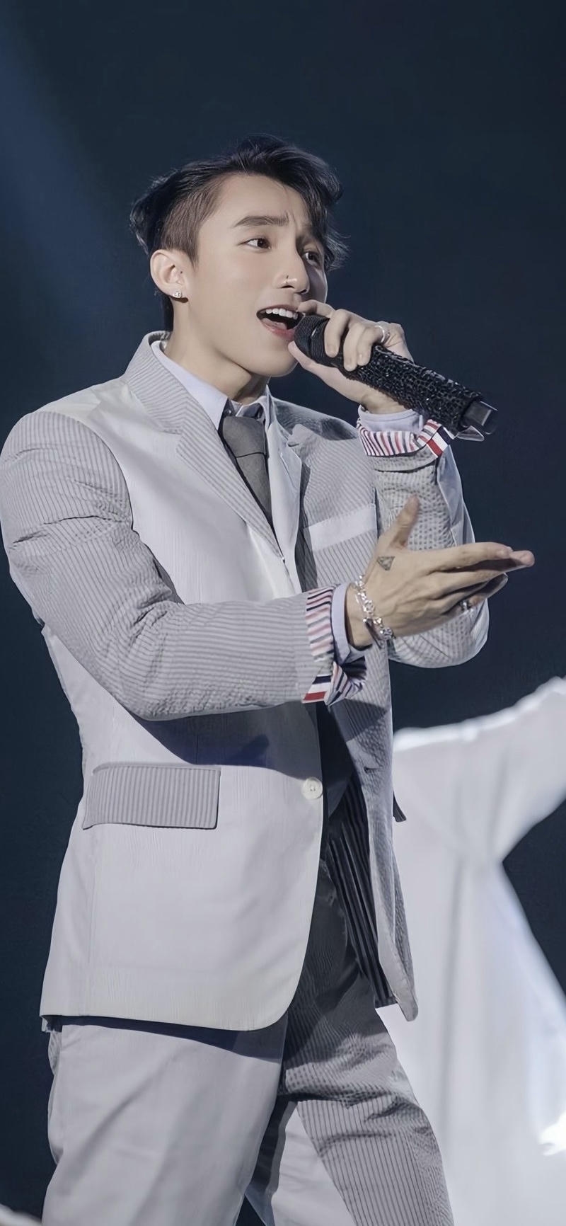 hình nền Sơn Tùng MTP biểu diễn live cực cháy