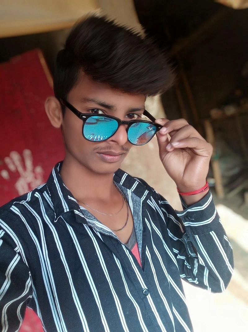 hình trai xấu phong cách giản đơn không cầu kỳ