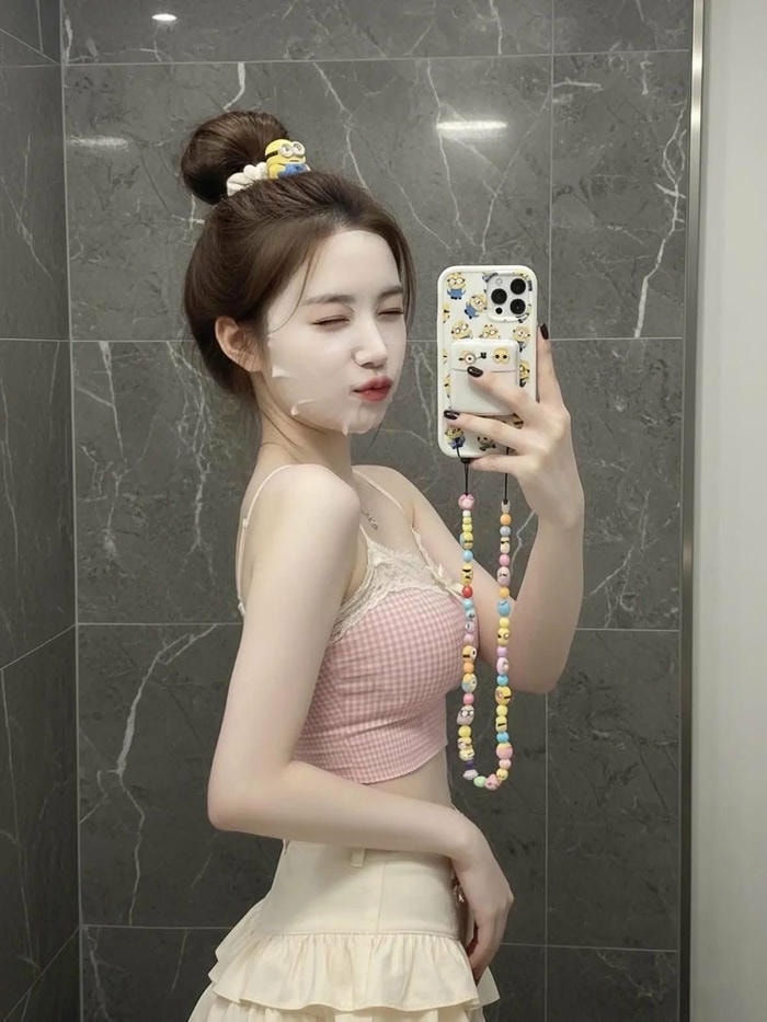 mood gần gũi bao trùm ảnh gái múp