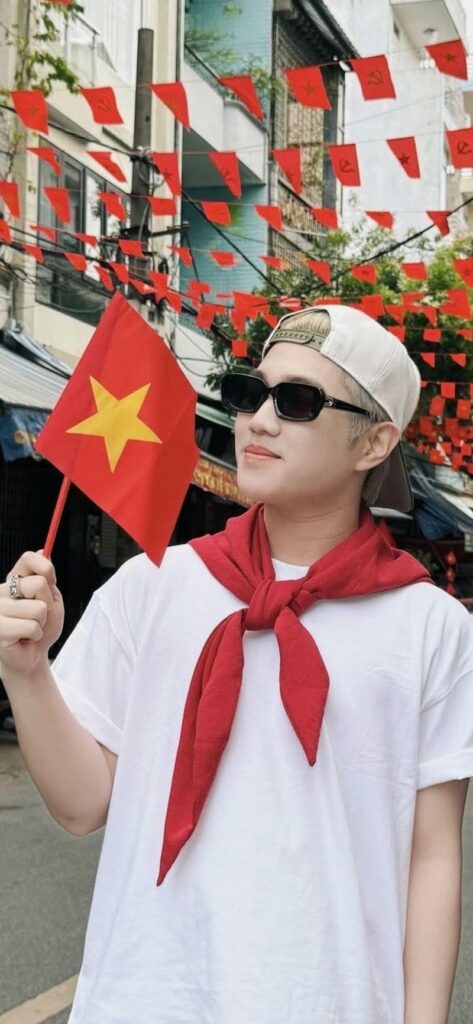 nền Captain Boy trẻ trung năng động đầy sức sống