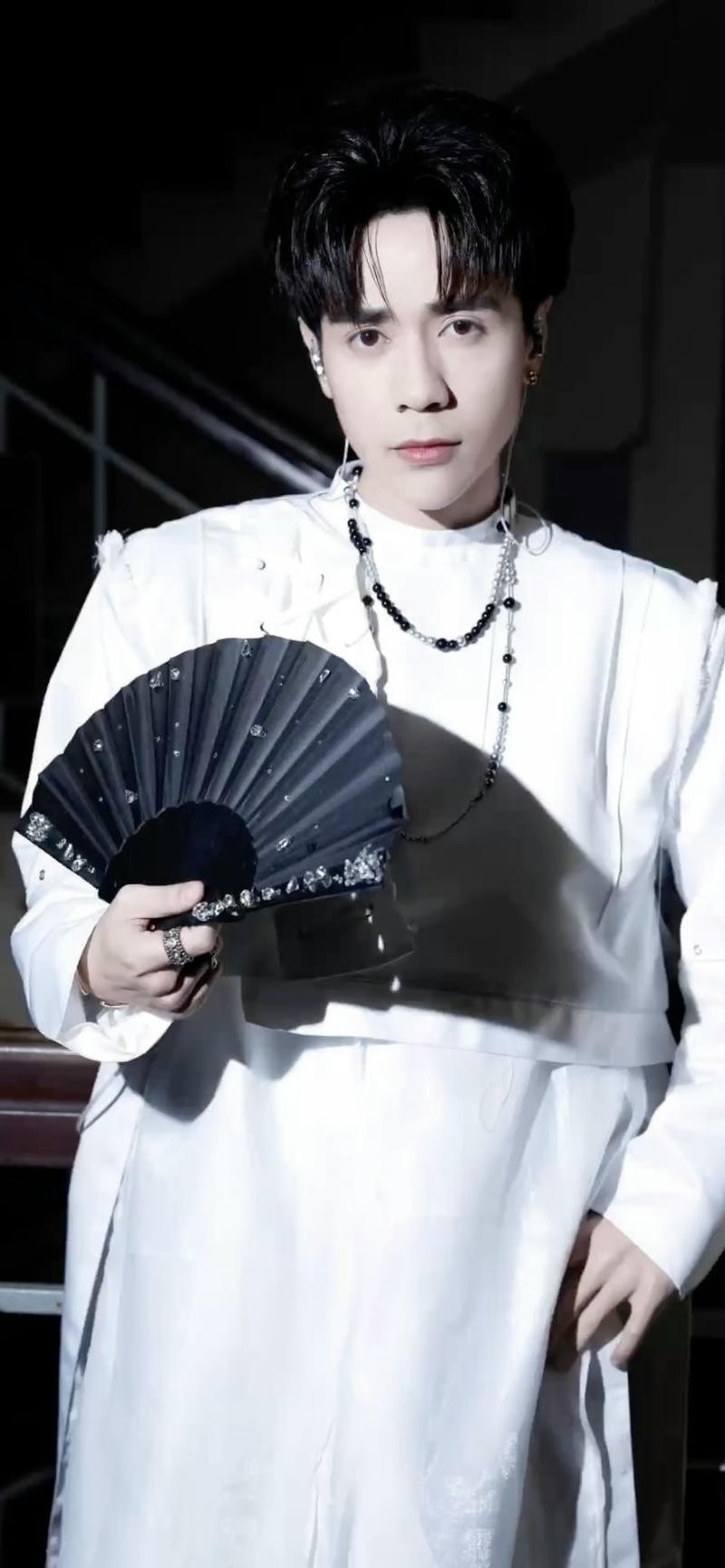 nền Quang Hùng MasterD phong cách âm nhạc trẻ