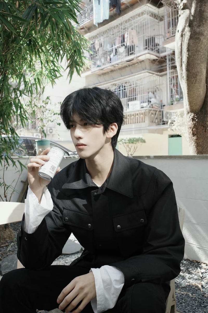 trai douyin thần sắc tự nhiên đầy thiện cảm