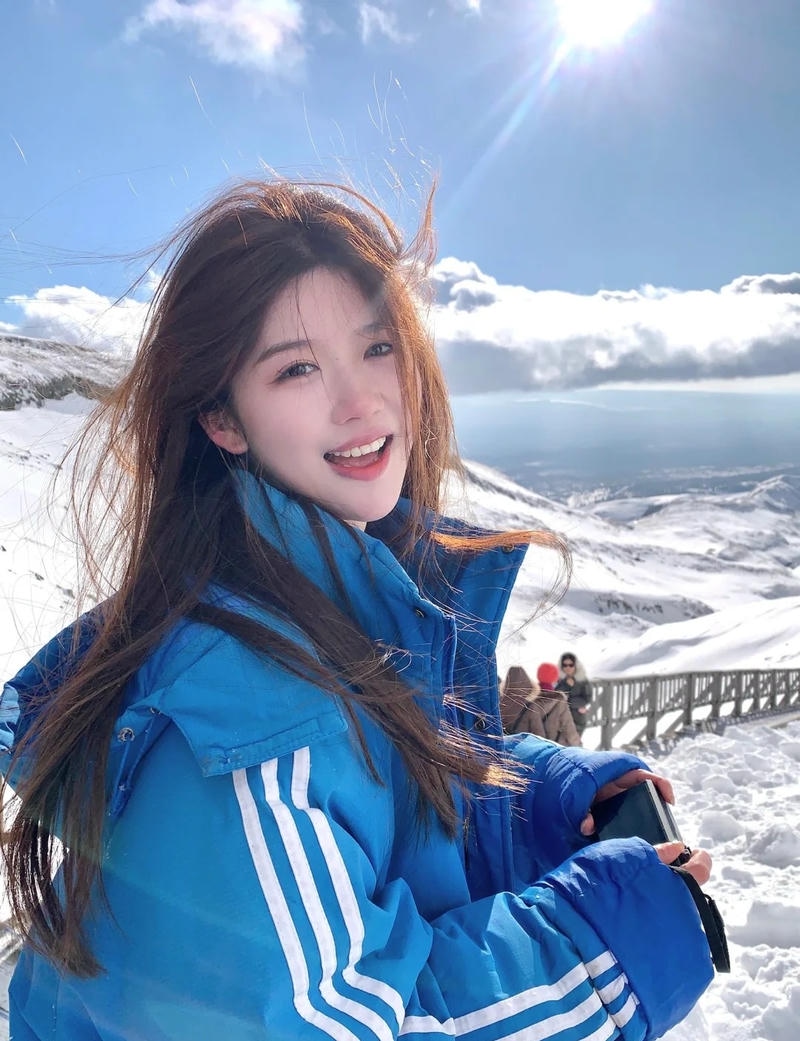 Ảnh gái xinh trung quốc selfie gương vibe cực mê