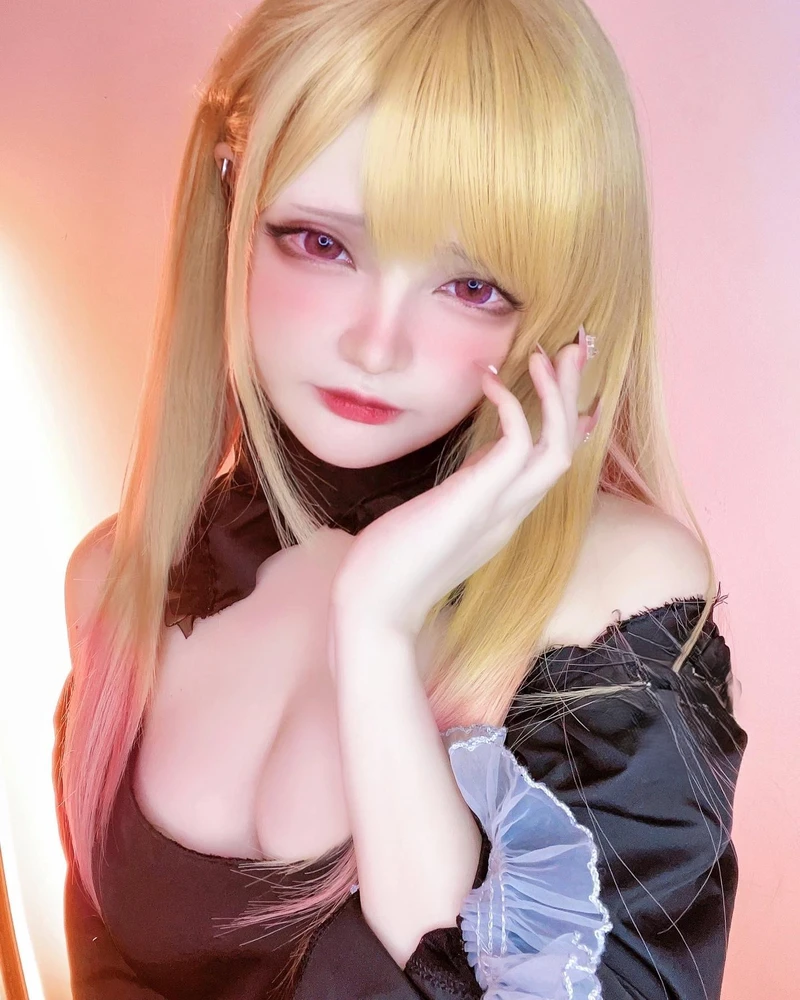 Ảnh hóa thân game anime của Senyamiku với visual cực xinh