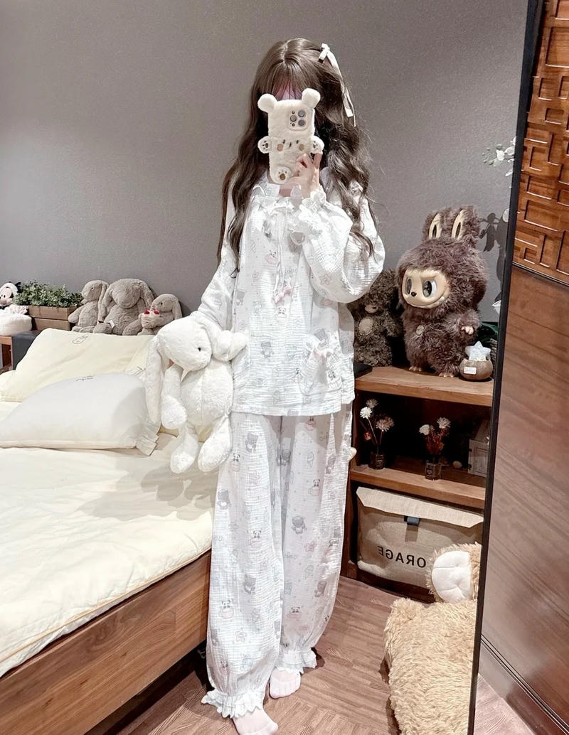 Ánh mắt mềm mại làm nổi bật ảnh gái quyến rũ đồ ngủ