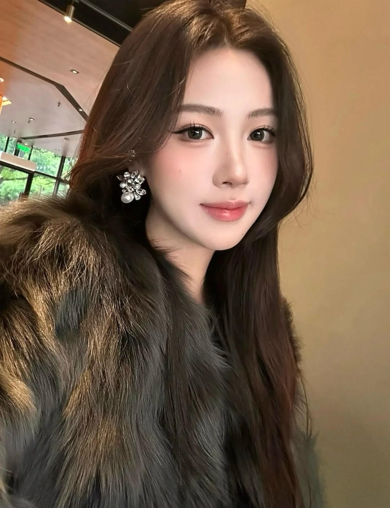 Ánh sáng tự nhiên làm gương mặt thêm sáng