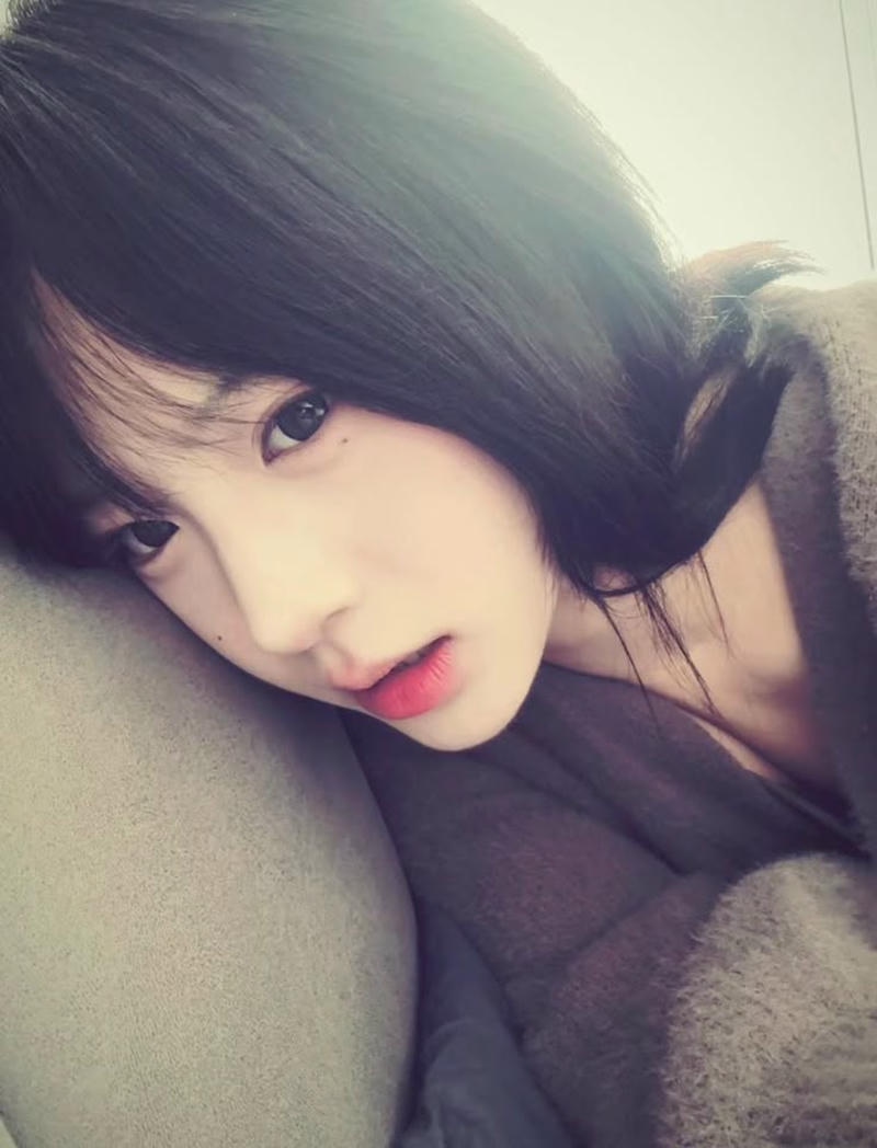 Biểu cảm ngọt ngào mang nét hotgirl gái mạng