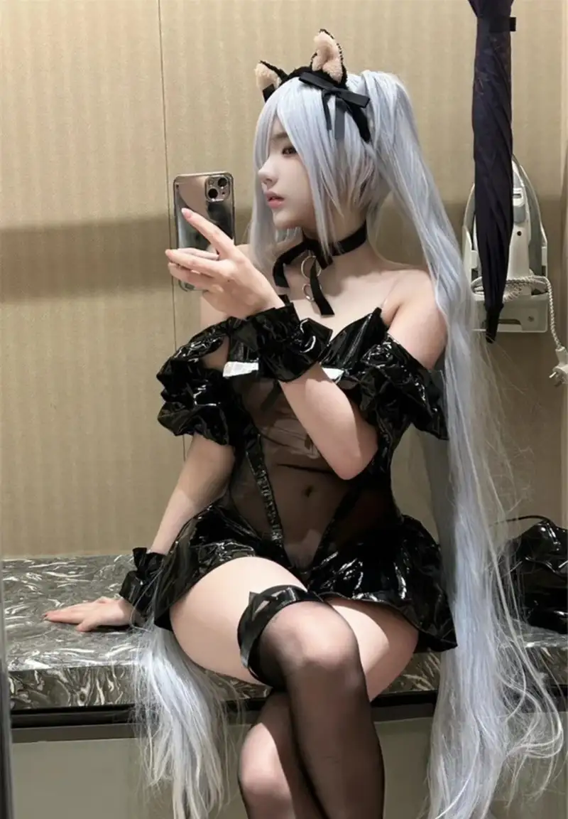 Cosplay dâm đãng với tạo hình quyến rũ qua ảnh