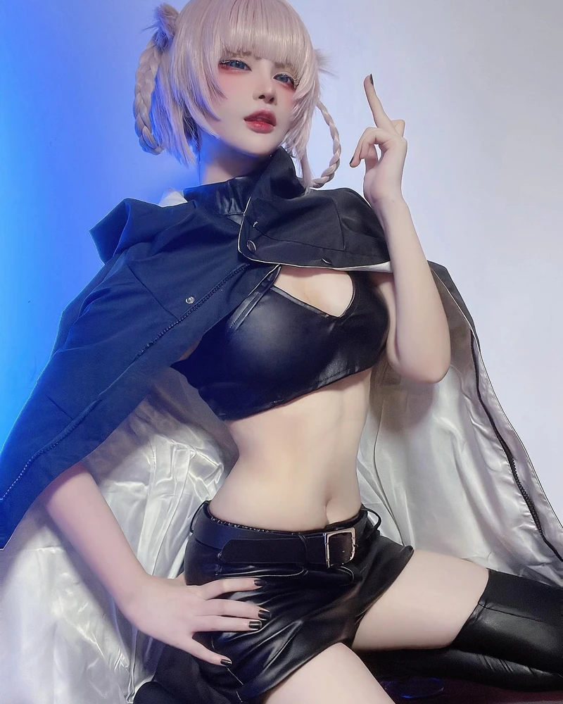 Hình ảnh cosplay anime của Senyamiku với tạo hình fantasy