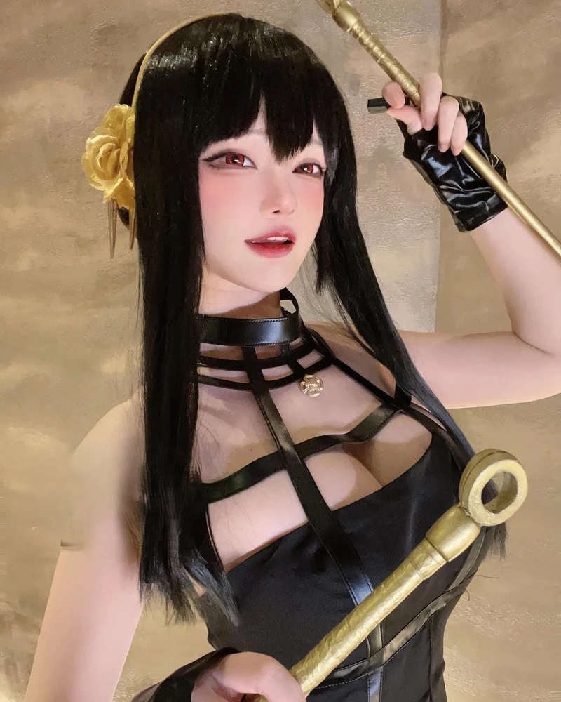 Hình ảnh tạo dáng cosplay Senyamiku ngoài trời cực cuốn hút